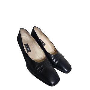 Vintage Bally Black Leather Classic Pumps 8.5 Made In Italy